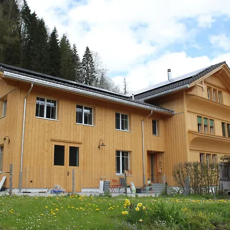 Chesa Clavazzin * Brunnadern