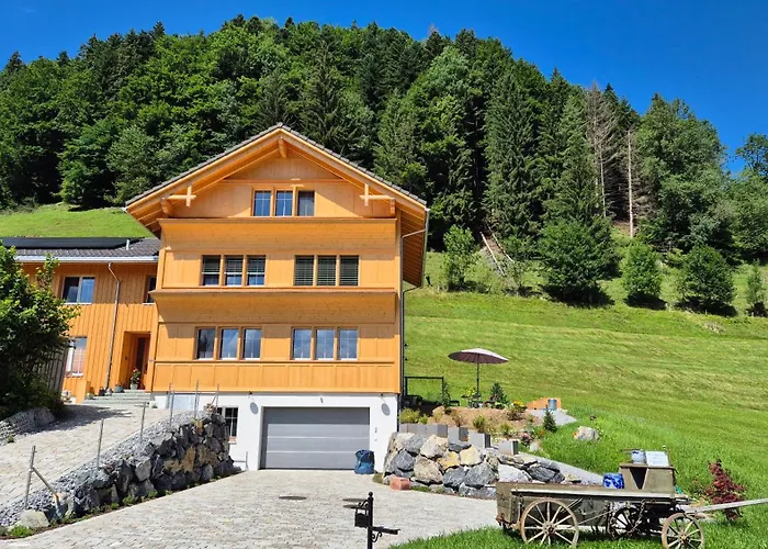 Bed & Breakfast Chesa Clavazzin Brunnadern