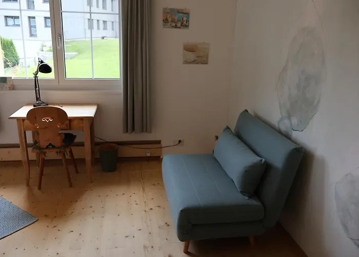 Chesa Clavazzin Nocleg ze śniadaniem